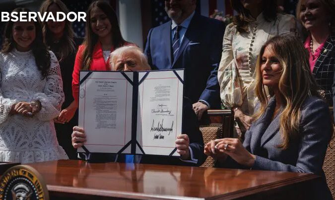 Trump assina projeto de lei que torna “pornografia de vingança” crime federal